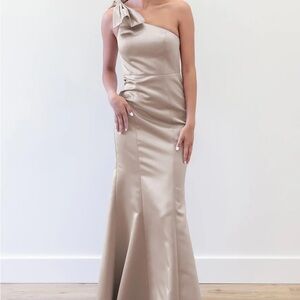 Bella Bridal Bridesmaid Dress- Amelia